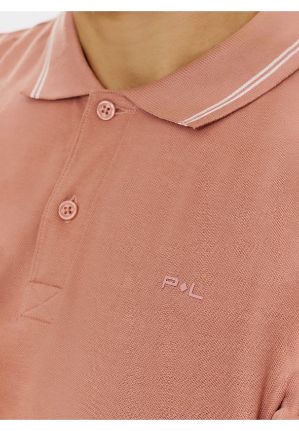 Gładki t-shirt polo P24SF-TX-004-R - Pako Lorente. Okazja: na co dzień. Typ kołnierza: polo. Materiał: bawełna. Wzór: gładki. Styl: casual