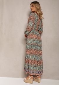 Renee - Zielona Sukienka z Dekoltem w V o Rozkloszowanym Fasonie w Print Paisley Akka. Okazja: na co dzień. Kolor: zielony. Materiał: zamsz, skóra. Wzór: paisley, nadruk. Styl: elegancki, casual
