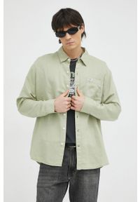 Wrangler koszula lniana kolor zielony relaxed z kołnierzykiem klasycznym. Typ kołnierza: kołnierzyk klasyczny. Kolor: zielony. Materiał: len. Długość: długie. Styl: klasyczny #1