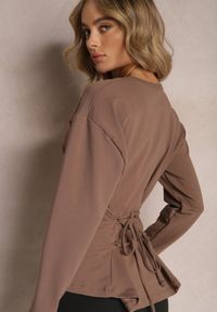 Renee - Brązowa Bawełniana Bluza z Ozdobnym Wiązaniem Fanarita. Kolor: brązowy. Materiał: bawełna #5