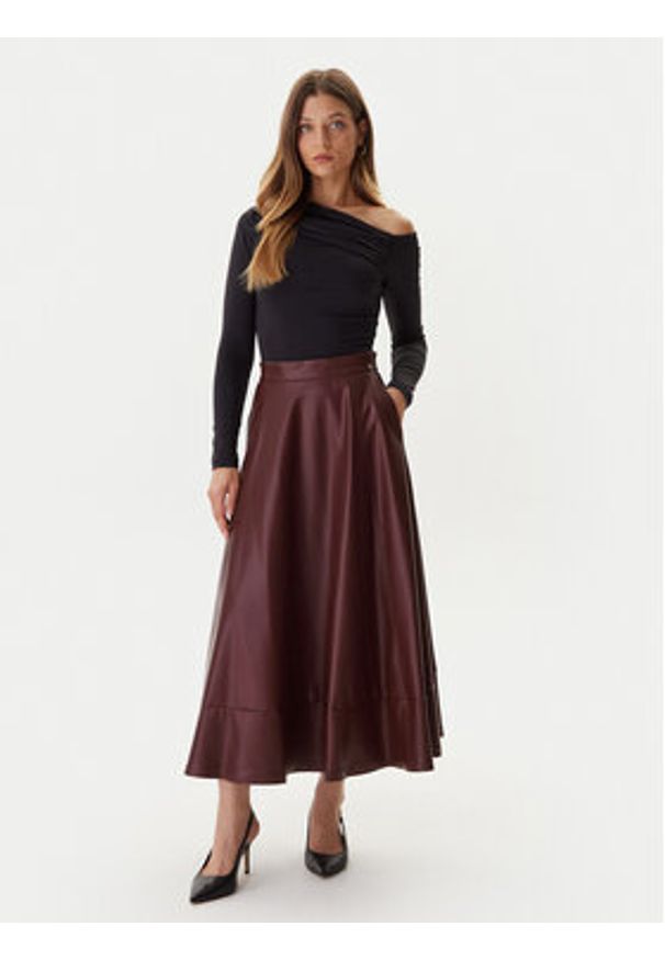 Guess Spódnica z imitacji skóry W5BD71 K8S30 Brązowy Regular Fit. Kolor: brązowy. Materiał: skóra