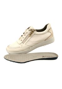 Caprice - Sneakersy buty CAPRICE 9-23765-20 165 beżowe beżowy. Kolor: beżowy. Materiał: skóra. Szerokość cholewki: normalna. Obcas: na platformie #9