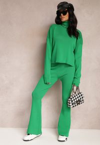 Renee - Zielony Wiskozowy Komplet Sweter z Golfem i Spodnie z Prostymi Nogawkami i Gumką w Pasie Geddora. Kolor: zielony. Materiał: wiskoza #4