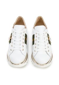 Wittchen - Damskie sneakersy skórzane z owadem biało-zielone. Nosek buta: okrągły. Zapięcie: pasek. Kolor: zielony, biały, wielokolorowy. Materiał: skóra. Wzór: aplikacja, paski. Obcas: na platformie. Sport: wspinaczka #7