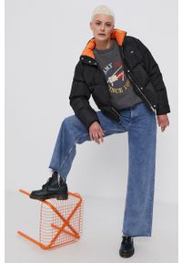 Tommy Jeans Kurtka puchowa damska kolor czarny zimowa. Okazja: na co dzień. Kolor: czarny. Materiał: puch. Sezon: zima. Styl: casual #4