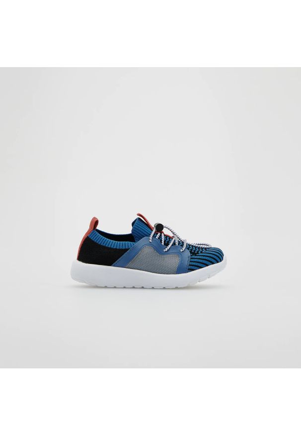 Reserved - Sneakersy z łączonych materiałów - Niebieski. Kolor: niebieski. Materiał: materiał