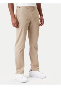 TOMMY HILFIGER - Tommy Hilfiger Chinosy Core Denton MW0MW41993 Beżowy Regular Fit. Kolor: beżowy. Materiał: bawełna #1
