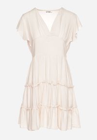 Born2be - Beżowa Gładka Sukienka Mini Taliowana z Falbankami Wokół Ramion Zynnas. Typ kołnierza: kołnierz z falbankami. Kolor: beżowy. Wzór: gładki. Sezon: lato. Długość: mini #2