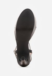Renee - Czarne Lakierowane Sandały na Platformie i Szpilce z Przezroczystą Cholewką Elinryn. Zapięcie: sprzączka. Kolor: czarny. Materiał: lakier. Obcas: na platformie #5