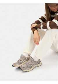 Reebok Sneakersy CEO-BELWAVE AR30278W-SNV Beżowy. Kolor: beżowy. Materiał: materiał #4