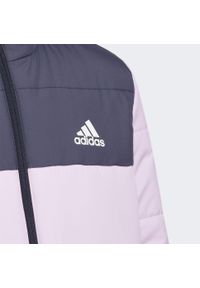 Adidas - Kurtka puchowa dla dzieci adidas. Kolor: różowy. Materiał: puch