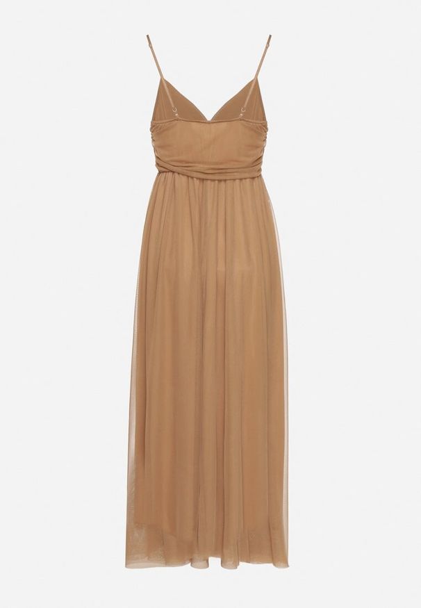 Born2be - Ciemnobeżowa Sukienka Koktajlowa z Tiulową Siateczką Devinae. Okazja: na co dzień, na imprezę. Typ kołnierza: dekolt w kształcie V. Kolor: beżowy. Materiał: tiul. Długość rękawa: na ramiączkach. Sezon: lato. Styl: wizytowy