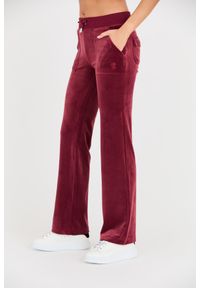 Juicy Couture - JUICY COUTURE Bordowe spodnie dresowe Del Ray Pocket Pant. Kolor: czerwony. Materiał: dresówka #7