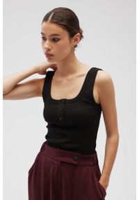 Marsala - Top na ramiączkach z guzikami w kolorze BLACK - GLOWIN-L. Materiał: jeans, dzianina, bawełna, elastan, prążkowany. Długość rękawa: na ramiączkach. Styl: klasyczny, elegancki