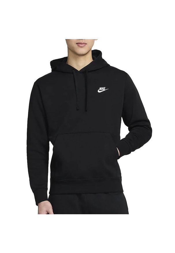 Bluza Nike Sportswear Club Fleece BV2654-010 - czarna. Typ kołnierza: kaptur. Kolor: czarny. Materiał: poliester, bawełna. Wzór: aplikacja. Styl: klasyczny, sportowy