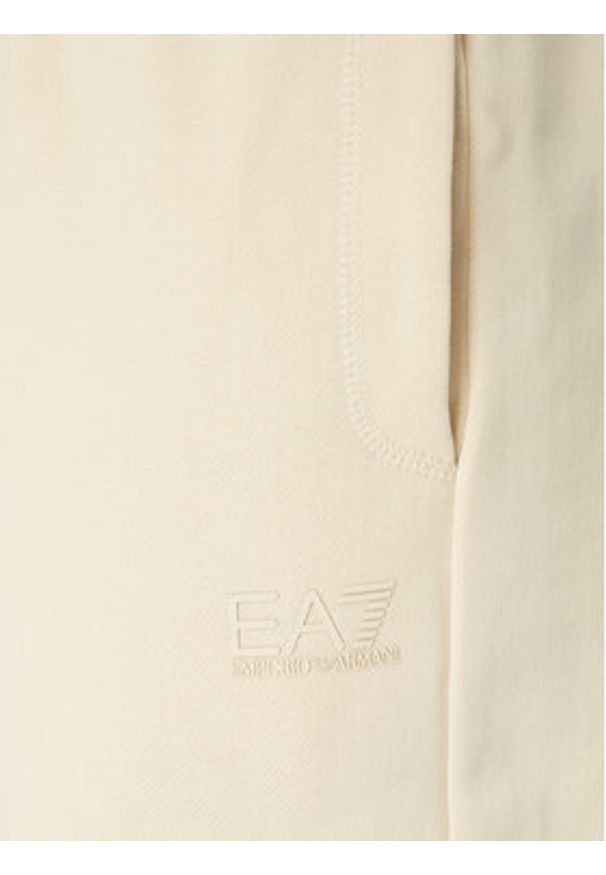 EA7 Emporio Armani Dres 7M000243 AF10377 U1079 Beżowy Regular Fit. Kolor: beżowy. Materiał: bawełna