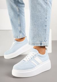 Renee - Niebieskie Sneakersy Klasyczne Tenisówki na Grubej Podeszwie z Koturnem Adessia. Okazja: na co dzień. Kolor: niebieski. Materiał: jeans. Obcas: na koturnie #6
