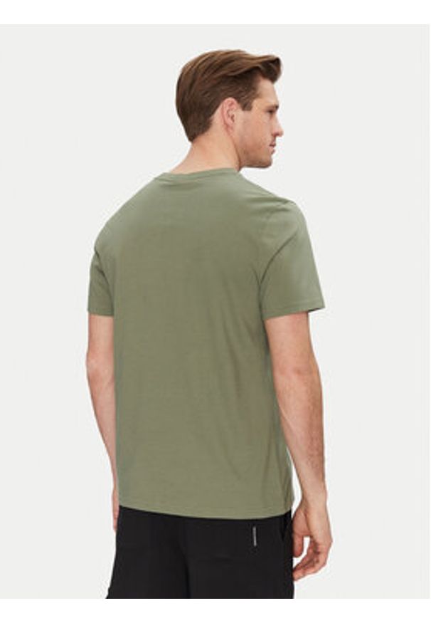 Moose Knuckles T-Shirt Conway M15MT760 Zielony Regular Fit. Kolor: zielony. Materiał: bawełna