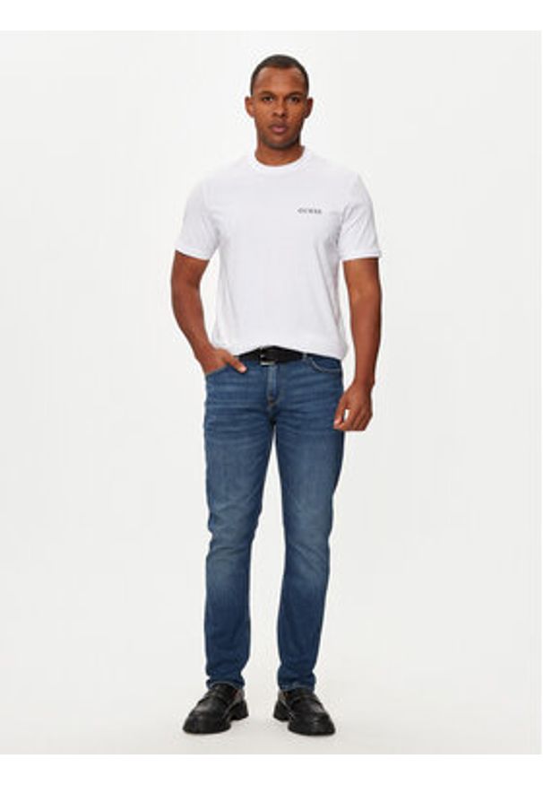 Guess T-Shirt U4BM03 KCAM1 Biały Regular Fit. Kolor: biały. Materiał: bawełna
