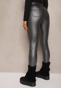 Renee - Ciemnoszare Legginsy z Imitacji Skóry High Waist Ozdobione Wsuwanymi Kieszeniami Valerievia. Stan: podwyższony. Kolor: szary. Materiał: skóra. Wzór: aplikacja. Sezon: zima #4