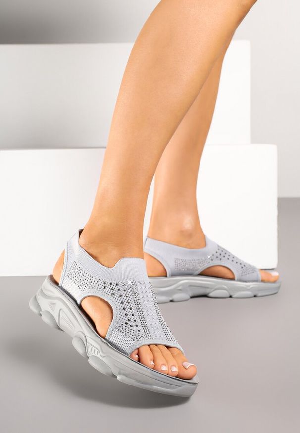 Born2be - Szare Sandały Sportowe z Elastyczną Cholewką na Grubej Podeszwie Lirasette. Okazja: na co dzień, na spacer. Kolor: szary. Materiał: jeans. Sezon: lato. Styl: sportowy
