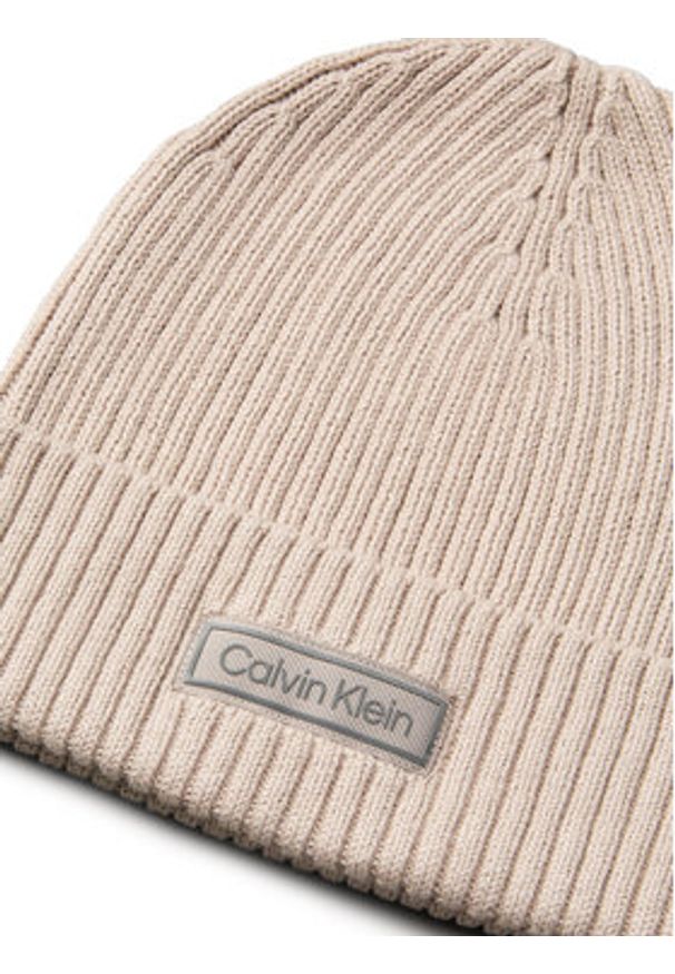 Calvin Klein Czapka Patch Chunky Rib Cotton Beanie LV04D8053G Beżowy. Kolor: beżowy. Materiał: materiał, bawełna