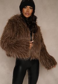 Renee - Brązowa Kurtka Futerko z Kapturem i Zapięciem na Suwak Zetora. Okazja: na co dzień. Typ kołnierza: kaptur. Kolor: brązowy. Materiał: futro. Wzór: gładki. Styl: casual, street #2