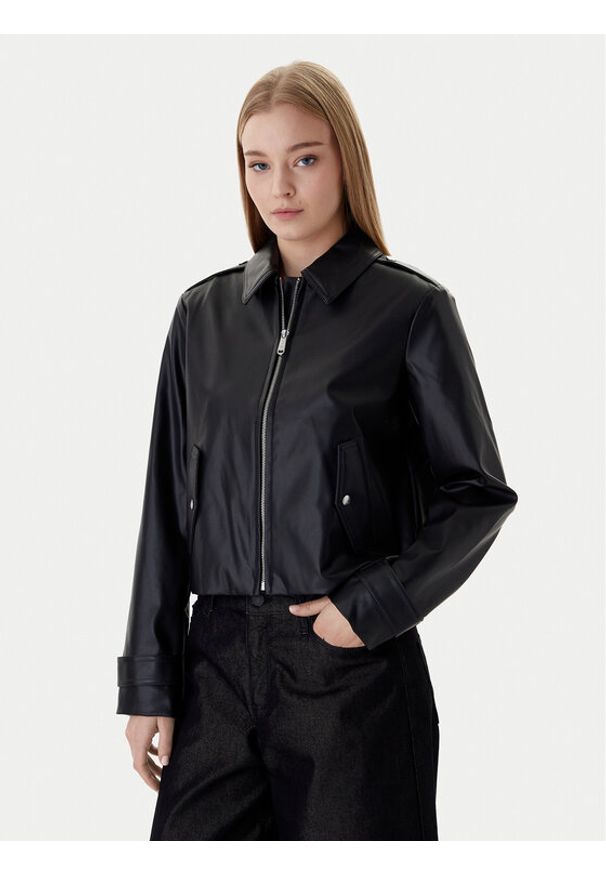 Calvin Klein Jeans Kurtka z imitacji skóry Moto LV047E501G Czarny Regular Fit. Kolor: czarny. Materiał: skóra
