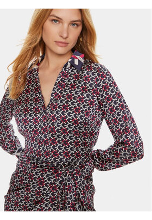 Guess Sukienka koszulowa Alya W4YK35 WF1T2 Kolorowy Regular Fit. Materiał: syntetyk. Wzór: kolorowy. Typ sukienki: koszulowe
