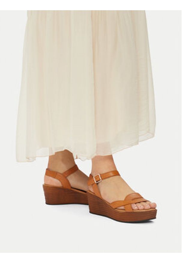 Lasocki Sandały WI16-NYASA-03 Brązowy. Kolor: brązowy. Materiał: skóra