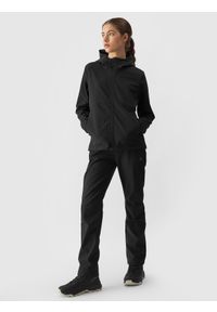 4f - 4F Kurtka softshell wiatroodporna membrana 5000 damska - czarna L. Typ kołnierza: kaptur, kołnierzyk stójkowy. Kolor: czarny. Materiał: softshell. Technologia: Windstopper. Sezon: zima. Sport: wspinaczka #1