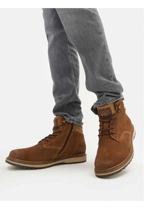 Bugatti Trapery 325A0Q Brązowy. Kolor: brązowy. Materiał: nubuk, skóra