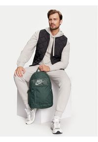 Nike Plecak DD0562 338 Zielony. Kolor: zielony. Materiał: materiał #5