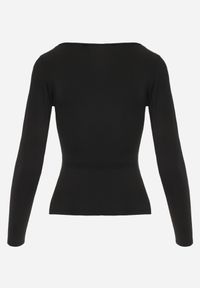Renee - Czarna Bluzka z Elastycznego Materiału o Kwadratowym Dekolcie z Wiskozą Nemosa. Typ kołnierza: dekolt kwadratowy. Kolor: czarny. Materiał: wiskoza, materiał. Długość rękawa: długi rękaw. Długość: długie #7