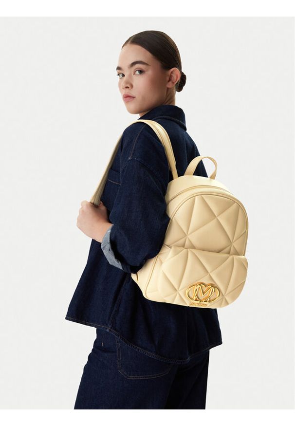 Love Moschino - LOVE MOSCHINO Plecak JC4037PP1OLC0129 Beżowy. Kolor: beżowy. Materiał: skóra