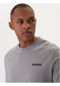 Napapijri T-Shirt Smallbox NP0A88TR Szary Regular Fit. Kolor: szary. Materiał: bawełna #5