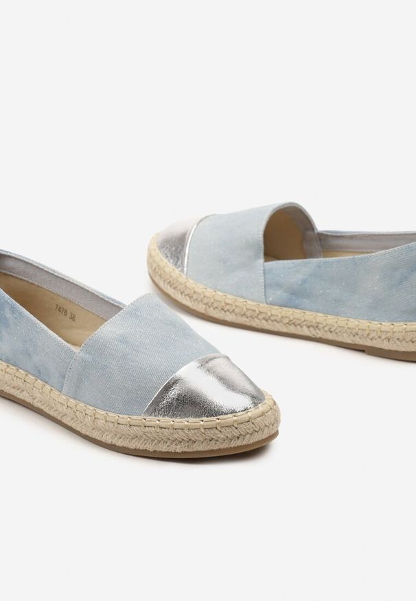 Renee - Jasnoniebieskie Espadryle z Ozdobnym Noskiem na Plecionej Podeszwie Effiel. Kolor: niebieski. Materiał: jeans. Sezon: lato. Styl: wakacyjny, klasyczny, elegancki