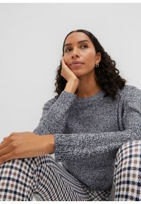 bonprix - Sweter melanżowy z okrągłym dekoltem. Kolor: szary. Materiał: dzianina. Wzór: melanż #3