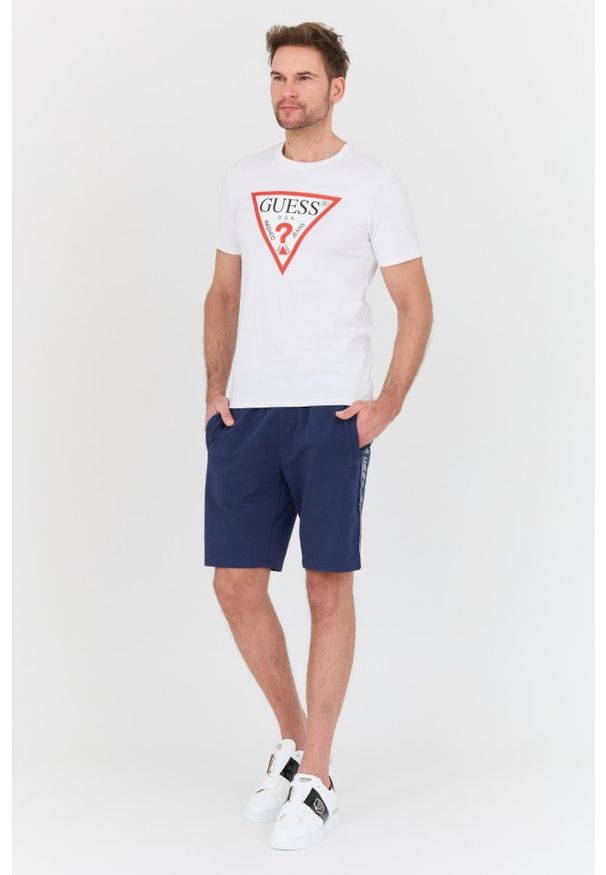 Guess - GUESS Biały t-shirt Original Logo Tee. Kolor: biały