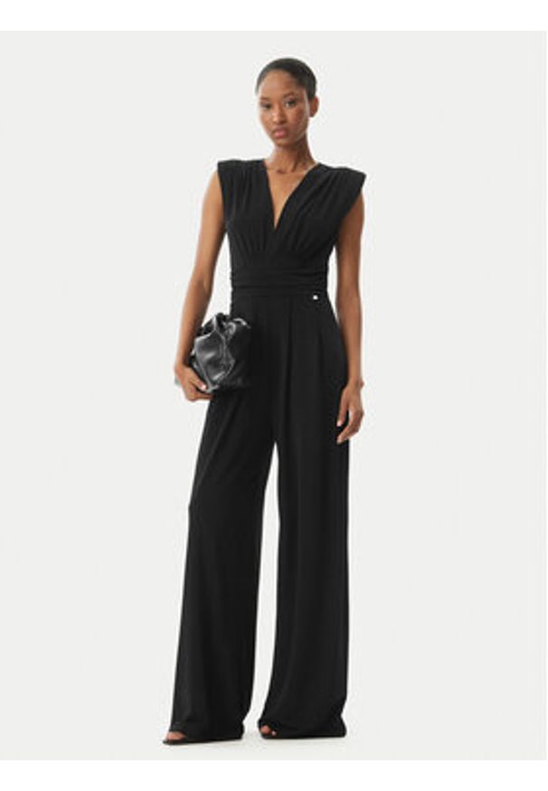 Rinascimento Kombinezon CFC0123771003 Czarny Regular Fit. Kolor: czarny. Materiał: syntetyk