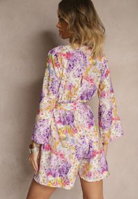 Renee - Fioletowy Kopertowy Kombinezon z Wiązanym Paskiem i Rozszerzanymi Rękawami Telurea. Okazja: na co dzień, na randkę. Kolor: fioletowy. Styl: elegancki, casual