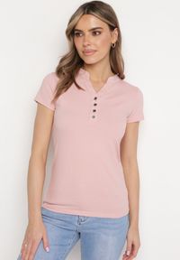Born2be - Różowy T-shirt Koszulka z Bawełny z Metalicznymi Guzikami Cariena. Okazja: na co dzień. Typ kołnierza: dekolt w kształcie V. Kolor: różowy. Materiał: bawełna. Styl: casual #4