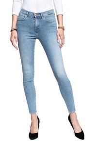 Wrangler - WRANGLER HIGH SKINNY BLUE POWDER W27HFS15L. Stan: podwyższony. Kolor: niebieski #1