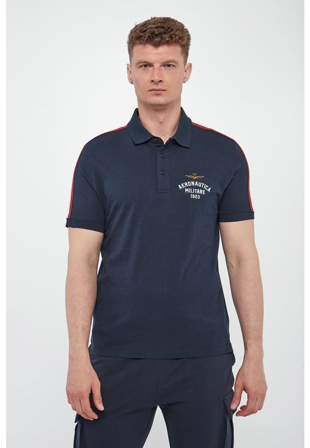 Aeronautica Militare - Polo męskie z lampasem AERONAUTICA MILITARE. Typ kołnierza: polo