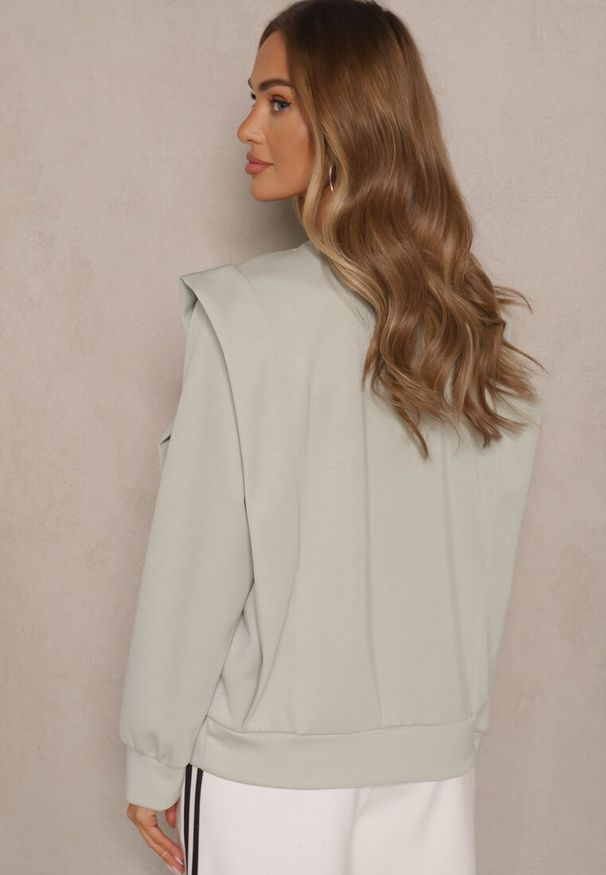 Renee - Jasnozielona Bluza z Wiskozą z Szerokimi Ramionami Alioris. Okazja: na co dzień. Kolor: zielony. Materiał: wiskoza. Styl: casual, elegancki