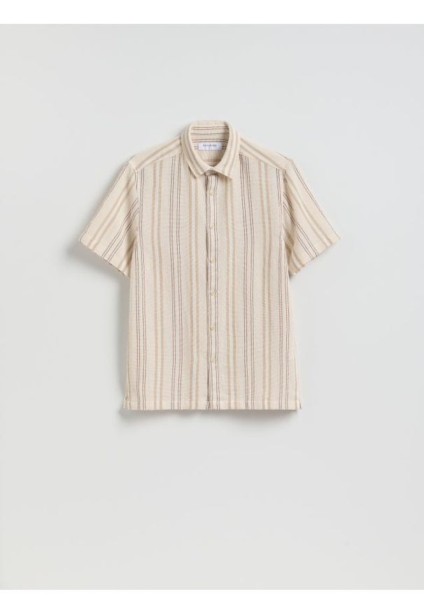 Reserved - Strukturalna koszula comfort - beżowy. Kolor: beżowy. Materiał: tkanina, bawełna