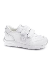 Tenisówki Pablosky Model 203900p Kolor Biały. Kolor: biały. Materiał: tkanina, skóra. Sport: turystyka piesza