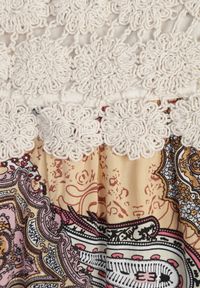 Born2be - Beżowo-Różowa Sukienka Missey. Typ kołnierza: dekolt kwadratowy, kołnierz z falbankami. Kolor: różowy. Materiał: wiskoza. Długość rękawa: na ramiączkach. Wzór: nadruk, aplikacja, haft. Sezon: lato. Długość: maxi #7