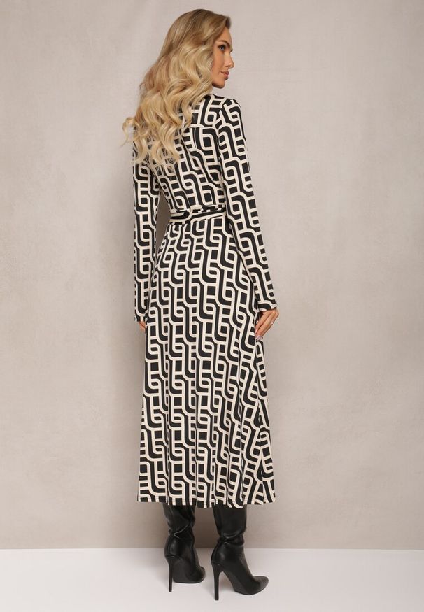 Renee - Beżowo-Czarna Koszulowa Sukienka Maxi w Geometryczny Print Gelismi. Kolor: beżowy. Materiał: materiał, tkanina. Wzór: geometria, nadruk. Typ sukienki: koszulowe. Długość: maxi