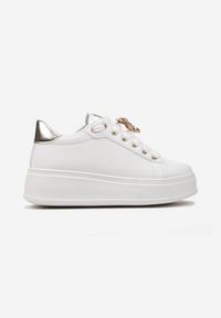 Born2be - Biało-Złote Sznurowane Sneakersy na Platformie z Ekoskóry z Ozdobnym Misiem Neonda. Kolor: biały. Wzór: aplikacja. Obcas: na platformie #6